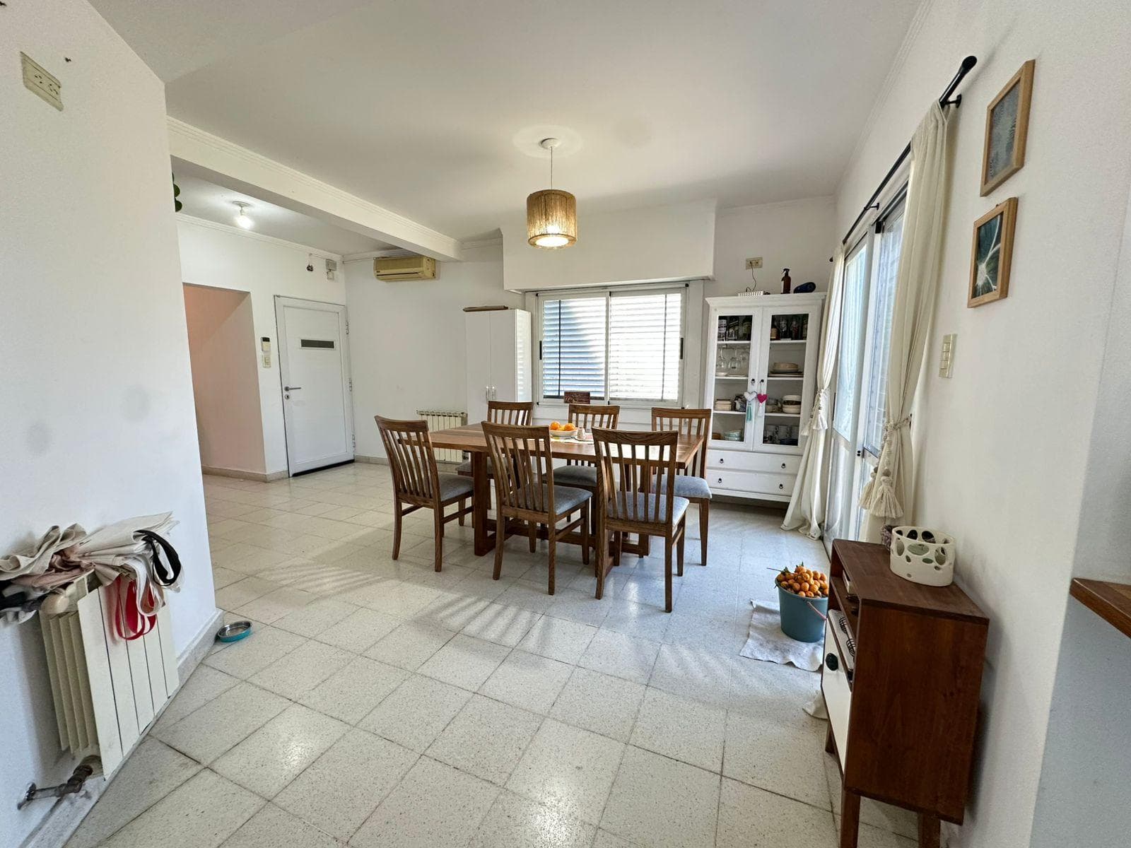 Venta casa 3 dormitorios con pileta General Lagos - 1