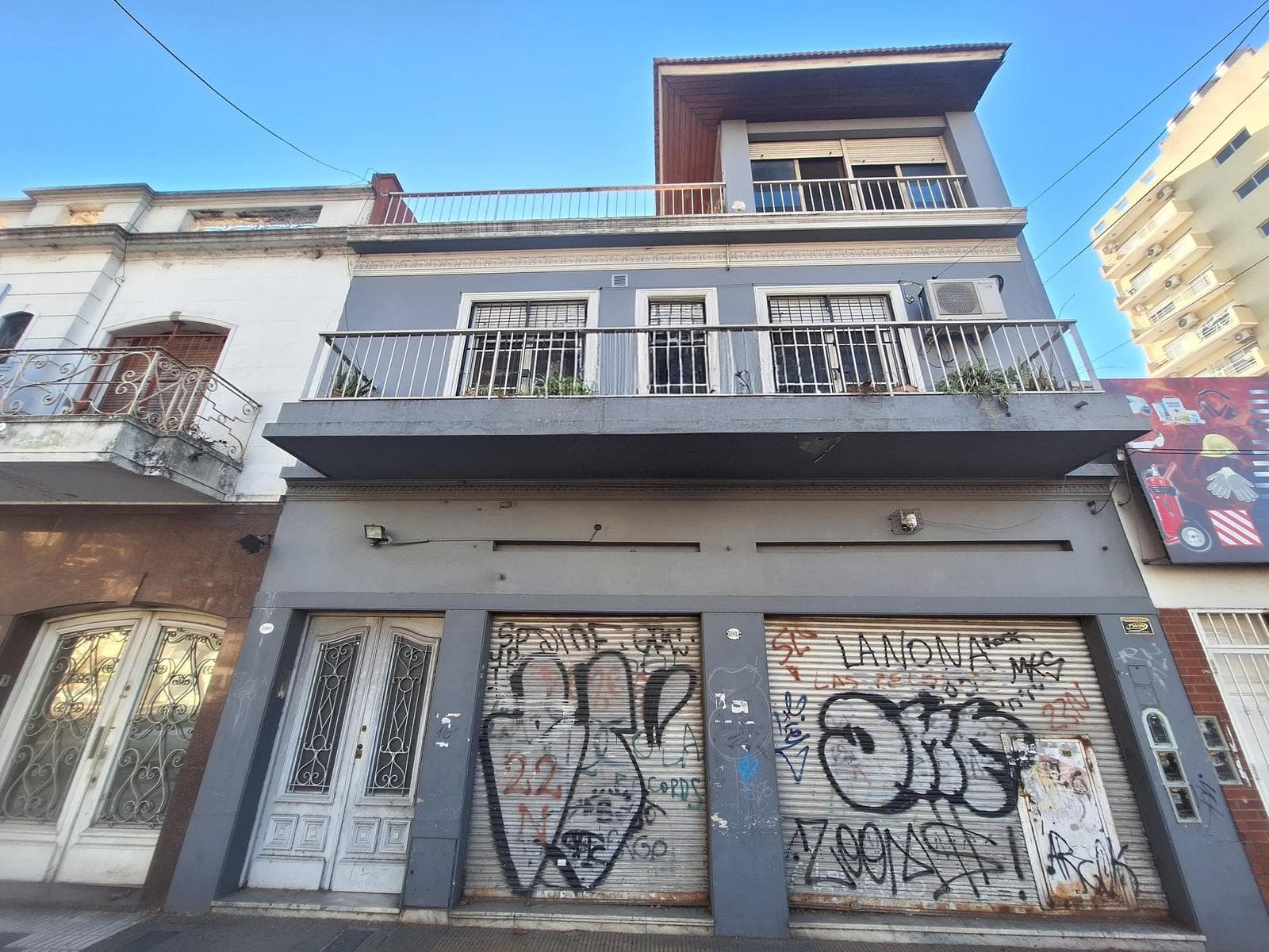 Venta de dos lotes de 326 m2 en Wilde - 1