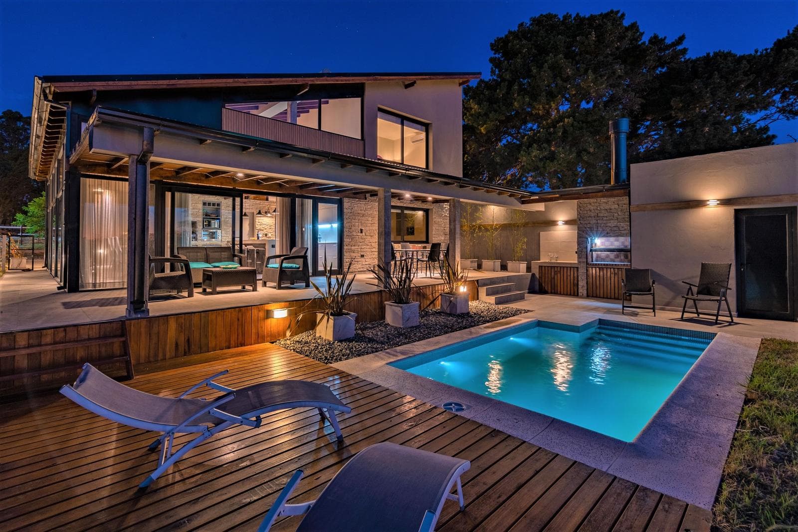 Excelente casa 4 amb c/ pileta en Barrancas de San Benito - 1