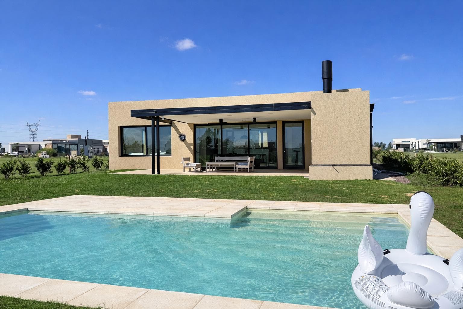 Casa - Fisherton - 1