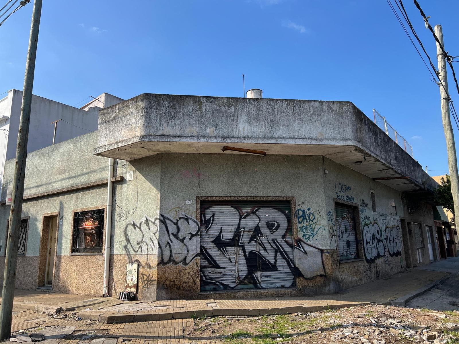 Casa 5 ambientes + Local en venta en San Andres - 1