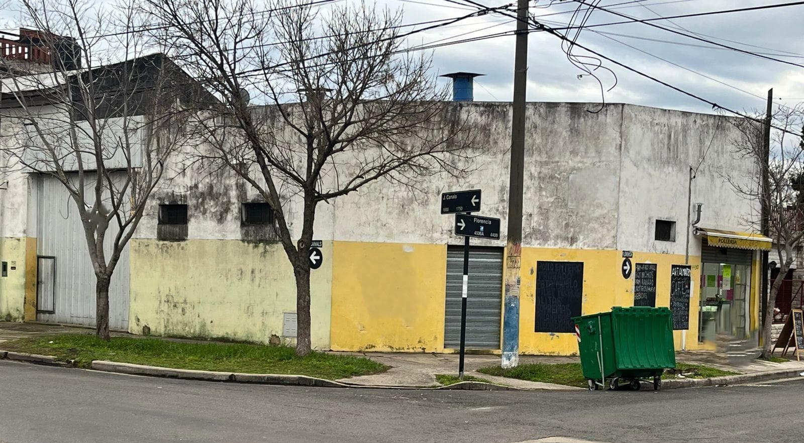 Galpón con Oficina 200m2 - 1