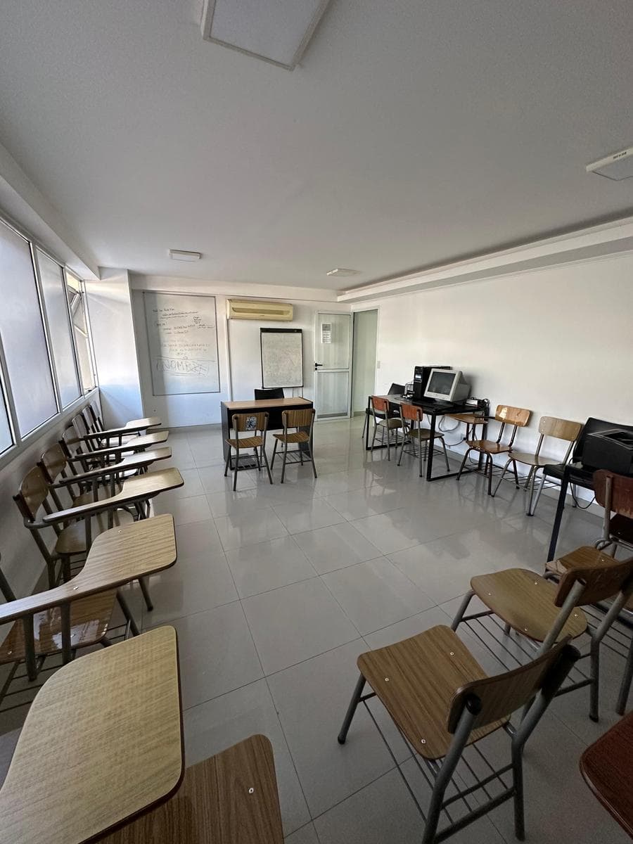 Oficina en alquiler en Junin al 100 - 1