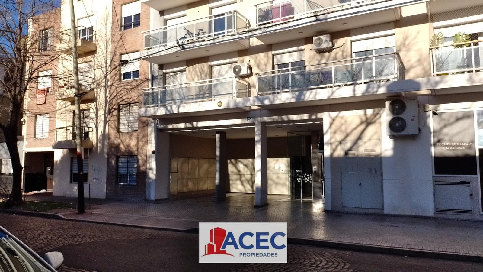 Venta - Cochera - Barrio Echesortu - 1