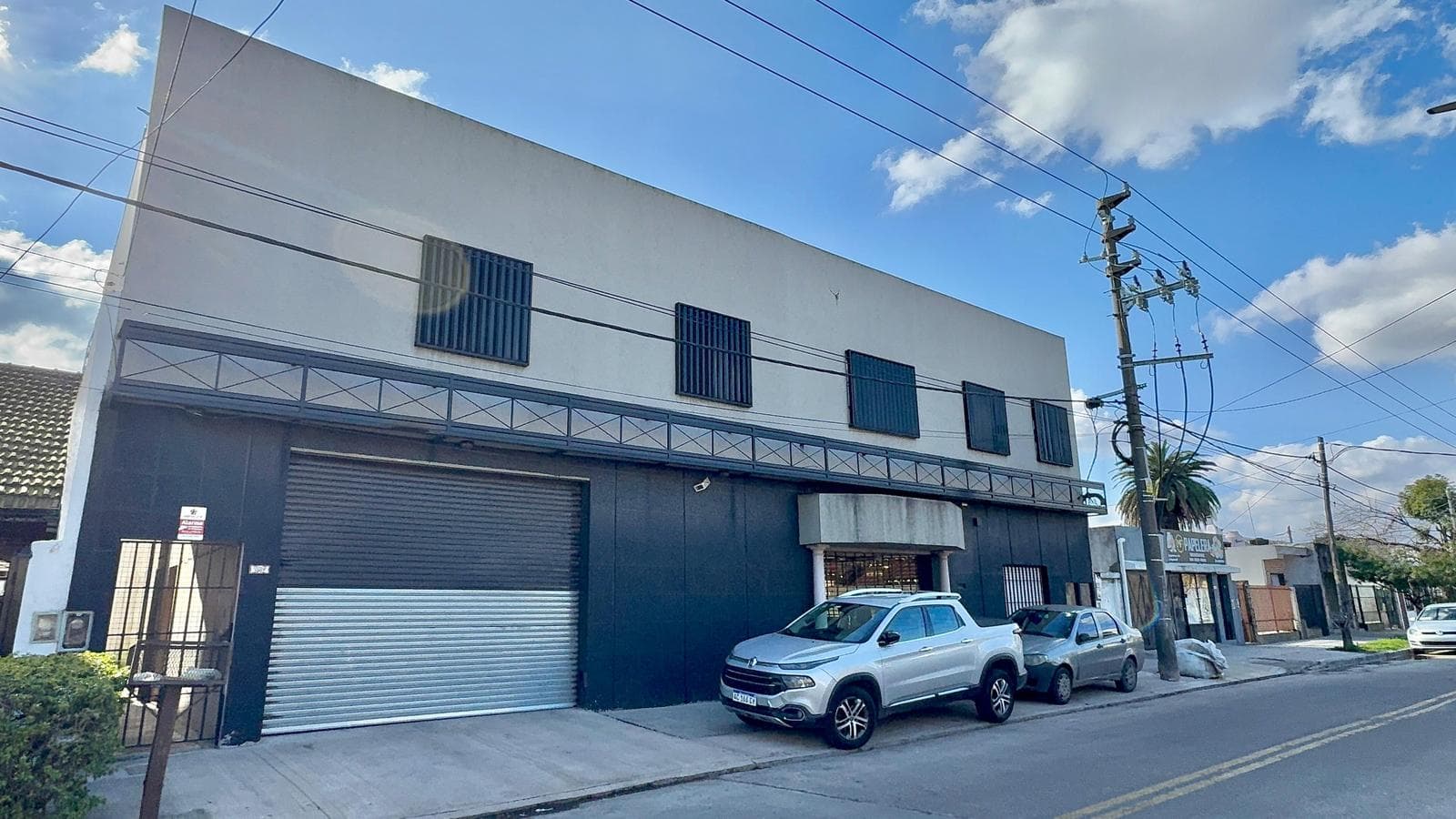 Imponente Galpón en venta - 1