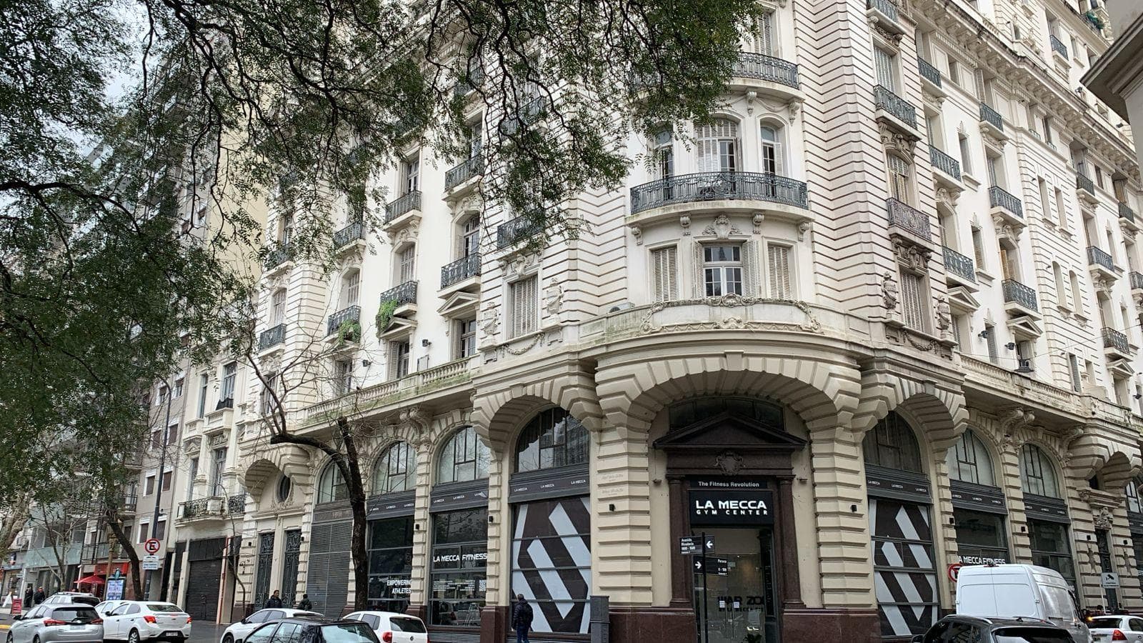 En venta Microcentro impecables oficina 3 cocheras - 1
