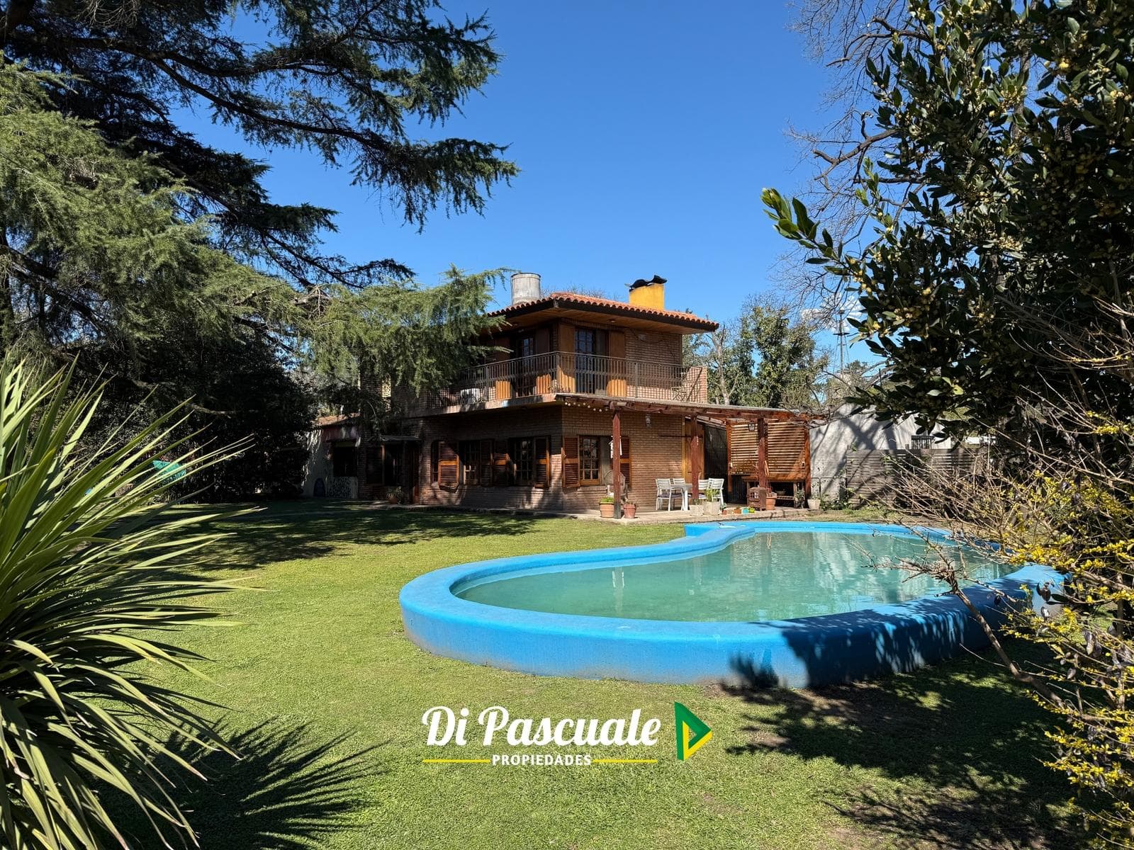 VENTA Casa Quinta Con Pileta, Quincho y Dependencia - La Reja Sur - 1