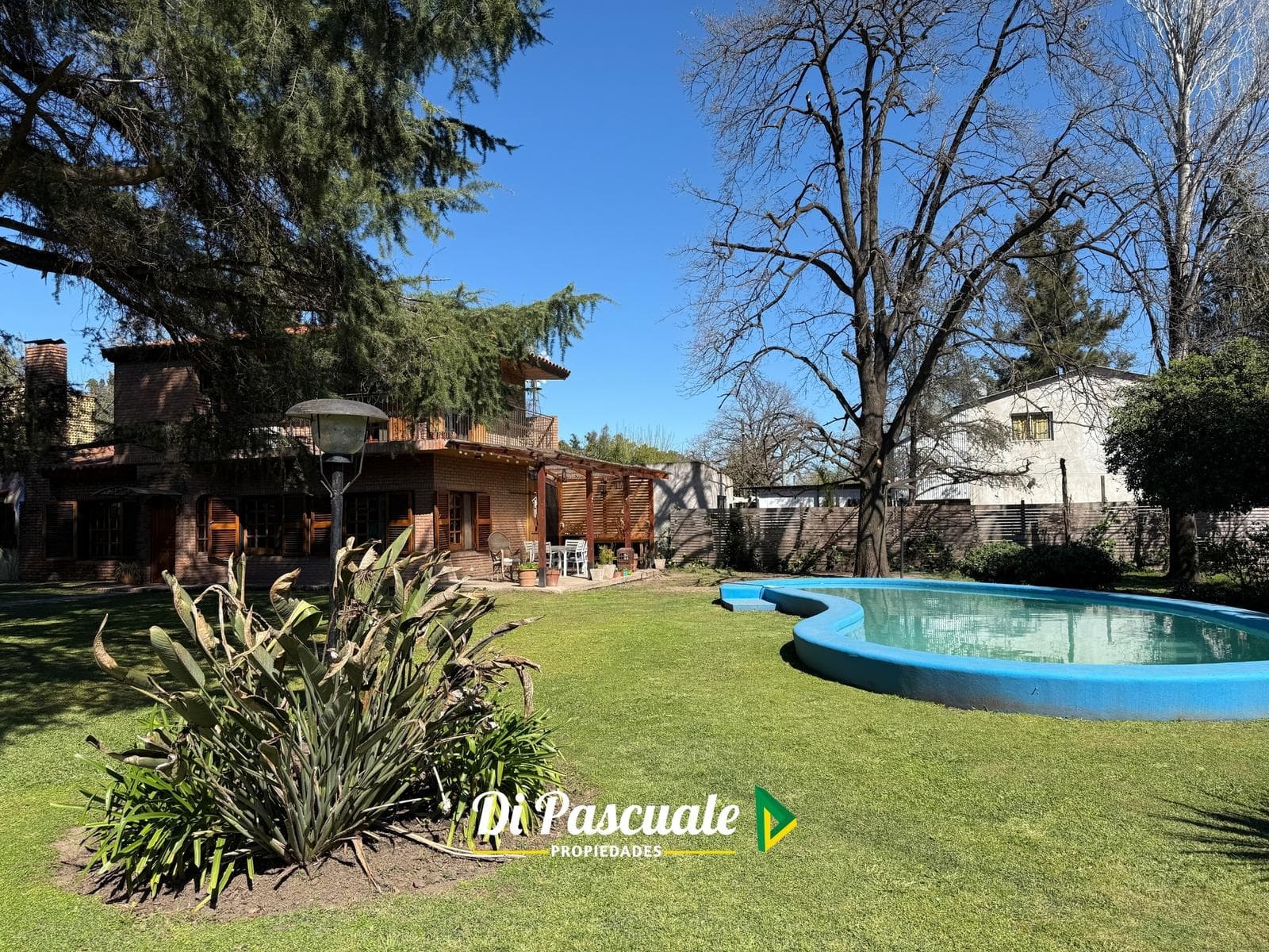 VENTA Casa Quinta Con Pileta, Quincho y Dependencia - La Reja Sur - 2