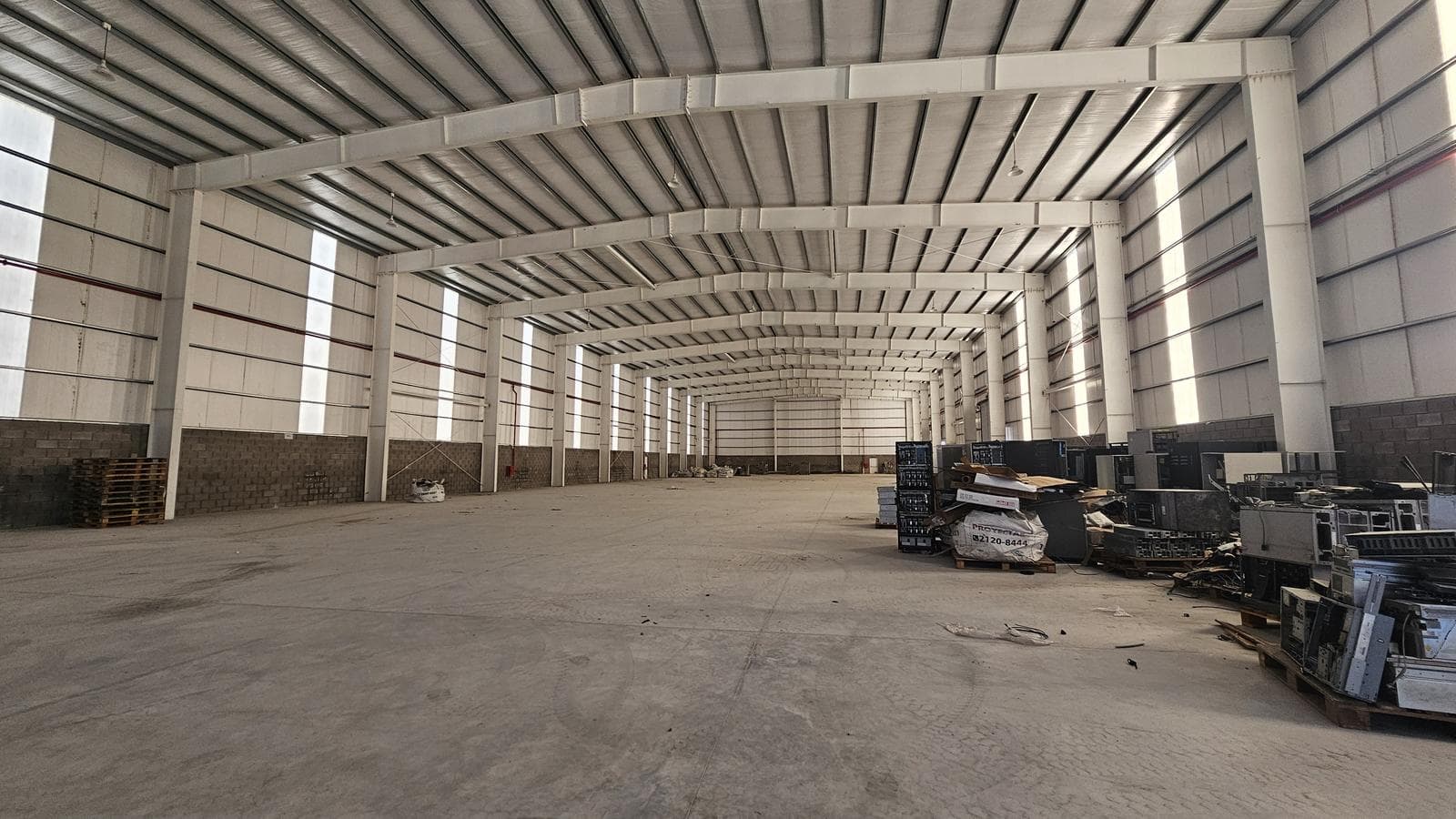 Nave Industrial en Alquiler Polo Ezeiza - 1