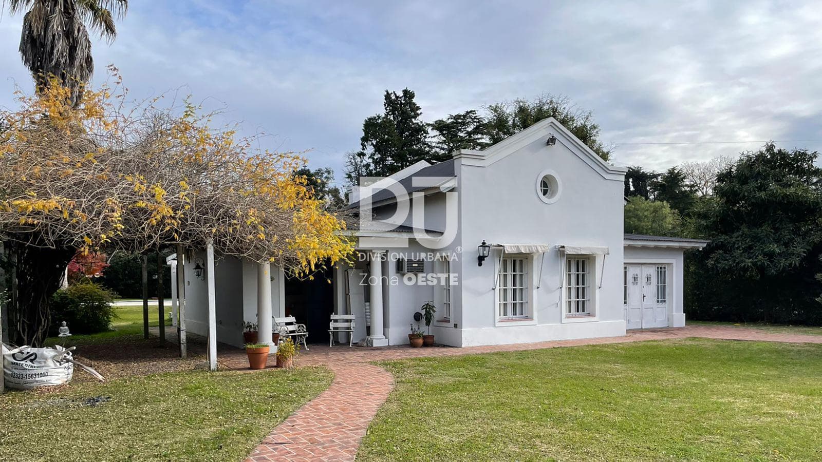 Casa Quinta en venta en Lujan - 1