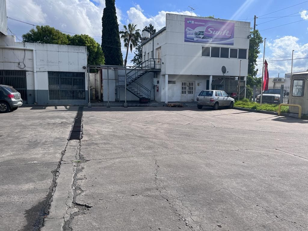 LOCAL - GALPON EN VENTA EN LA PLATA - 1