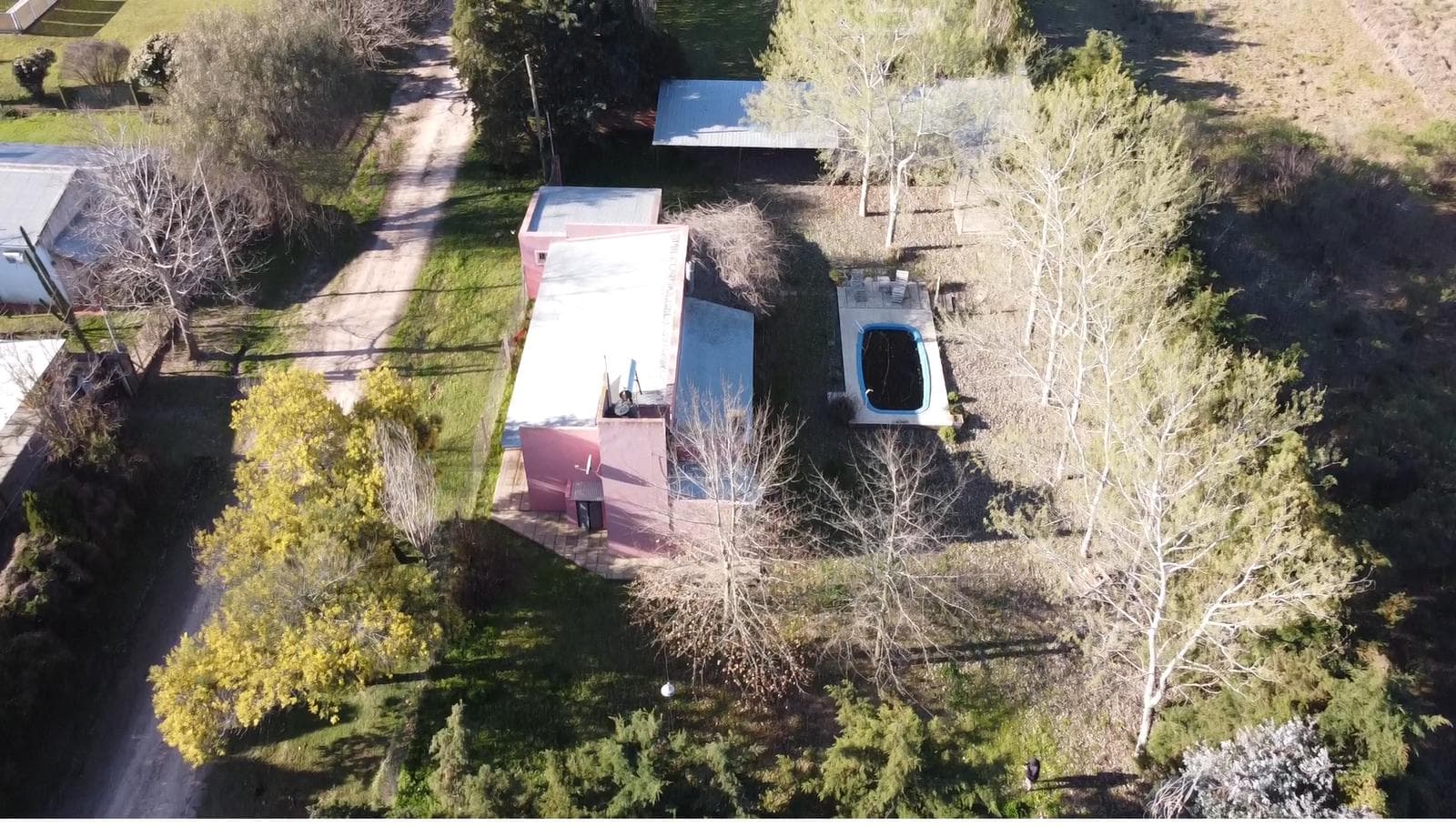 Casa Quinta en Venta en Vuelta de Obligado – Quincho y Pileta - 1