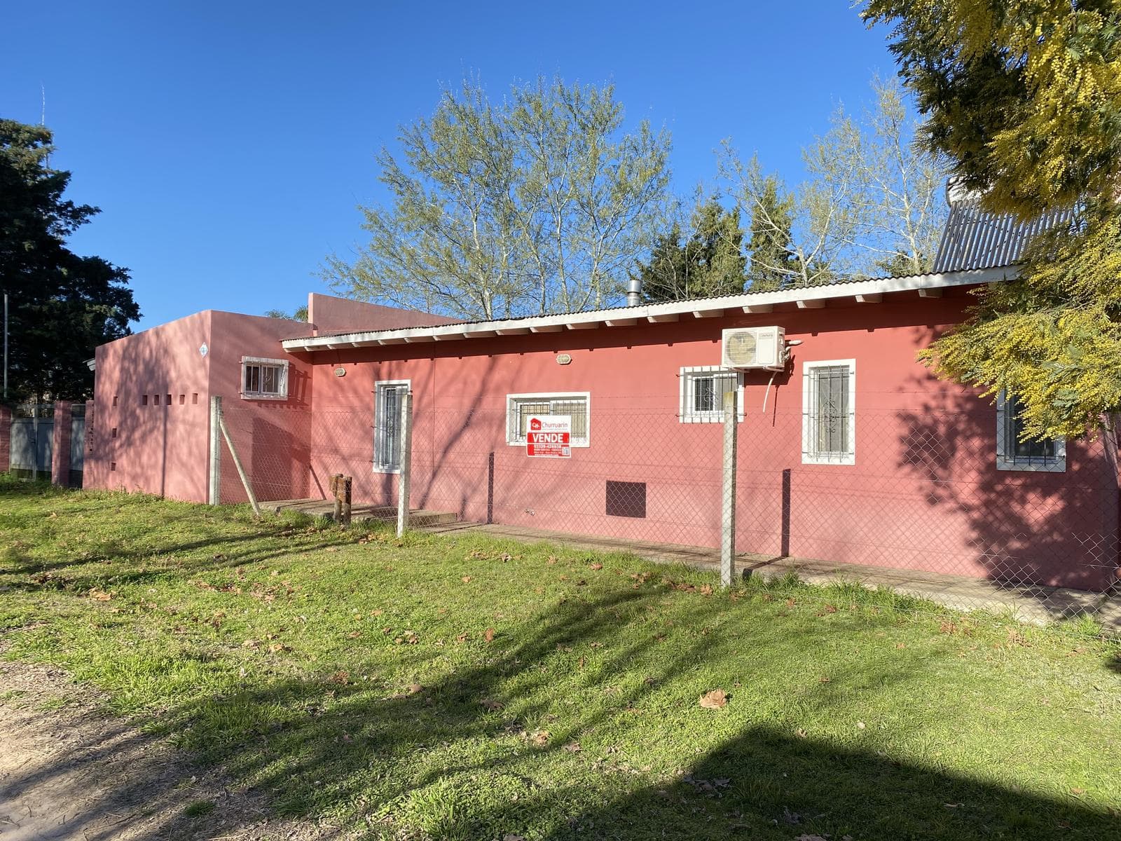 Casa Quinta en Venta en Vuelta de Obligado – Quincho y Pileta - 2