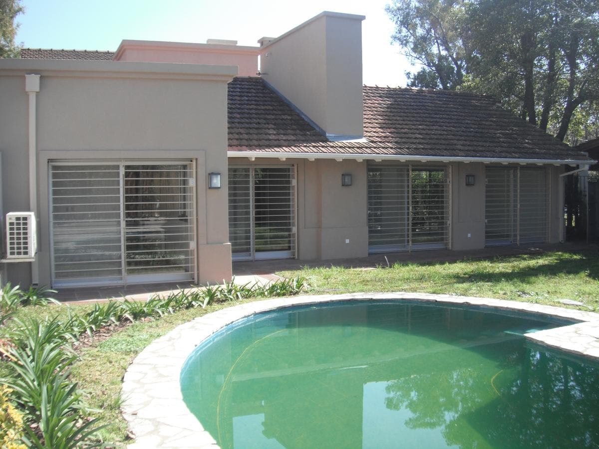 Casa en alquiler de 4 dormitorios - Las Lomas-Horqueta - 1