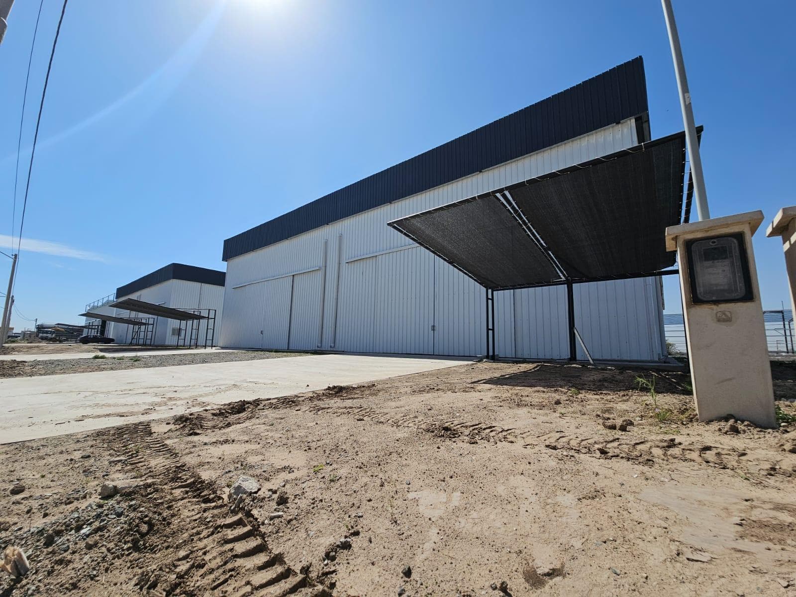 ALQUILER 1800M2 POLO 52 - 1