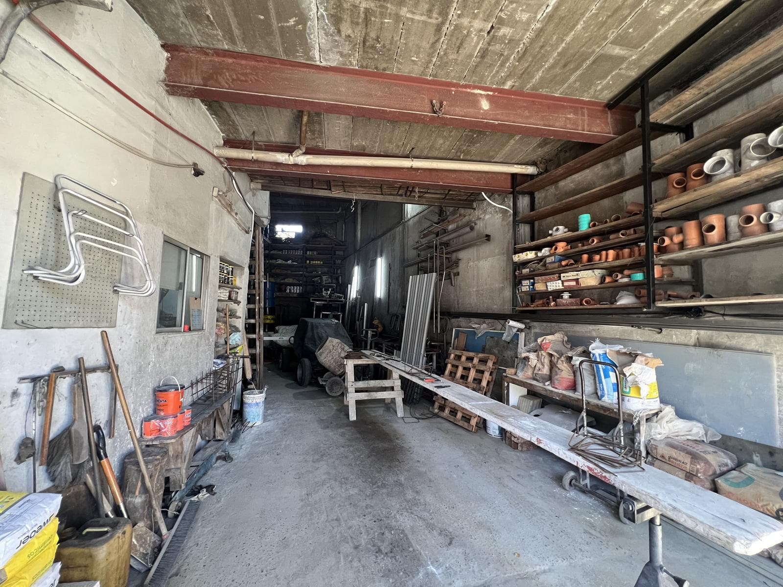 Venta Galpón con local en Paternal - 1