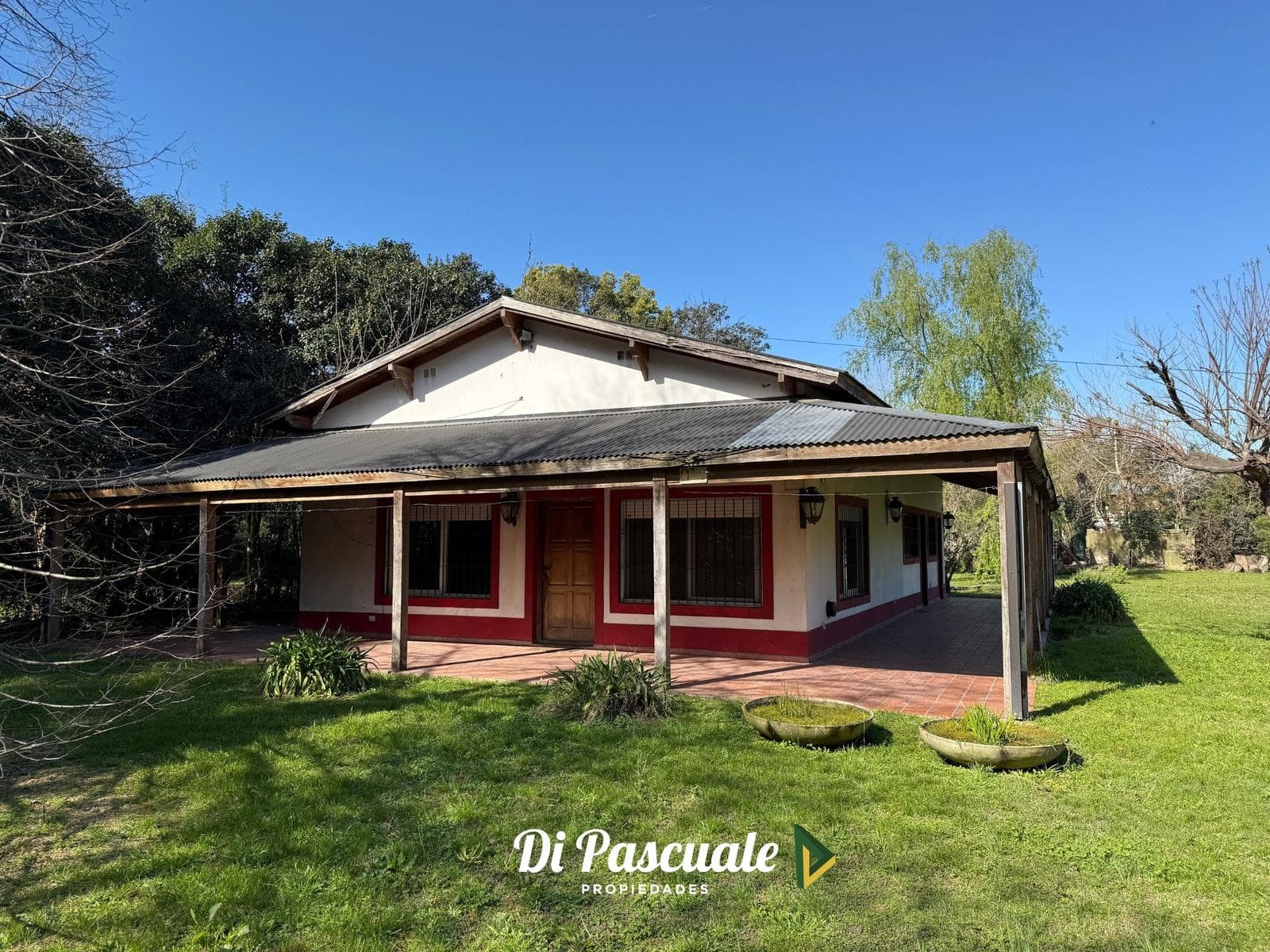 VENTA Casa Quinta en calle privada - La Reja Sur - 1