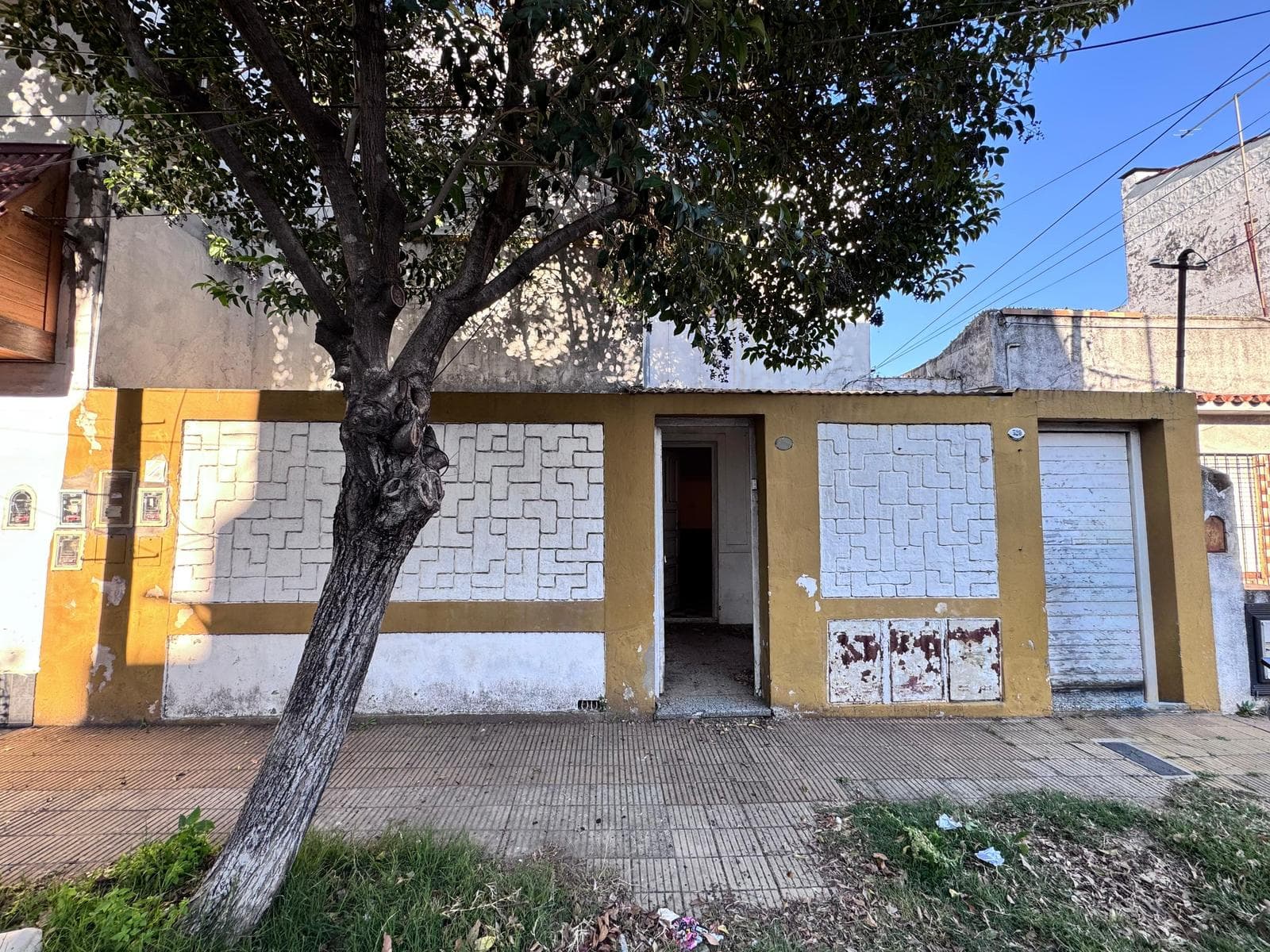 Terreno apto Duplex/Vivienda/ Local industrial - 1