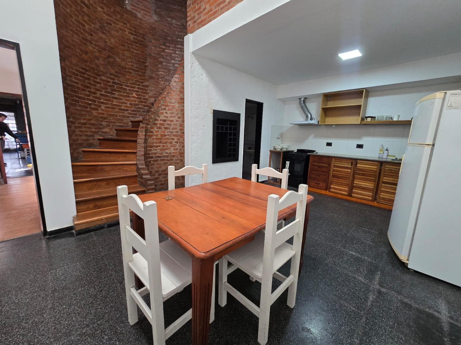 61 entre 21 y 22 - Departamento en Alquiler - 1