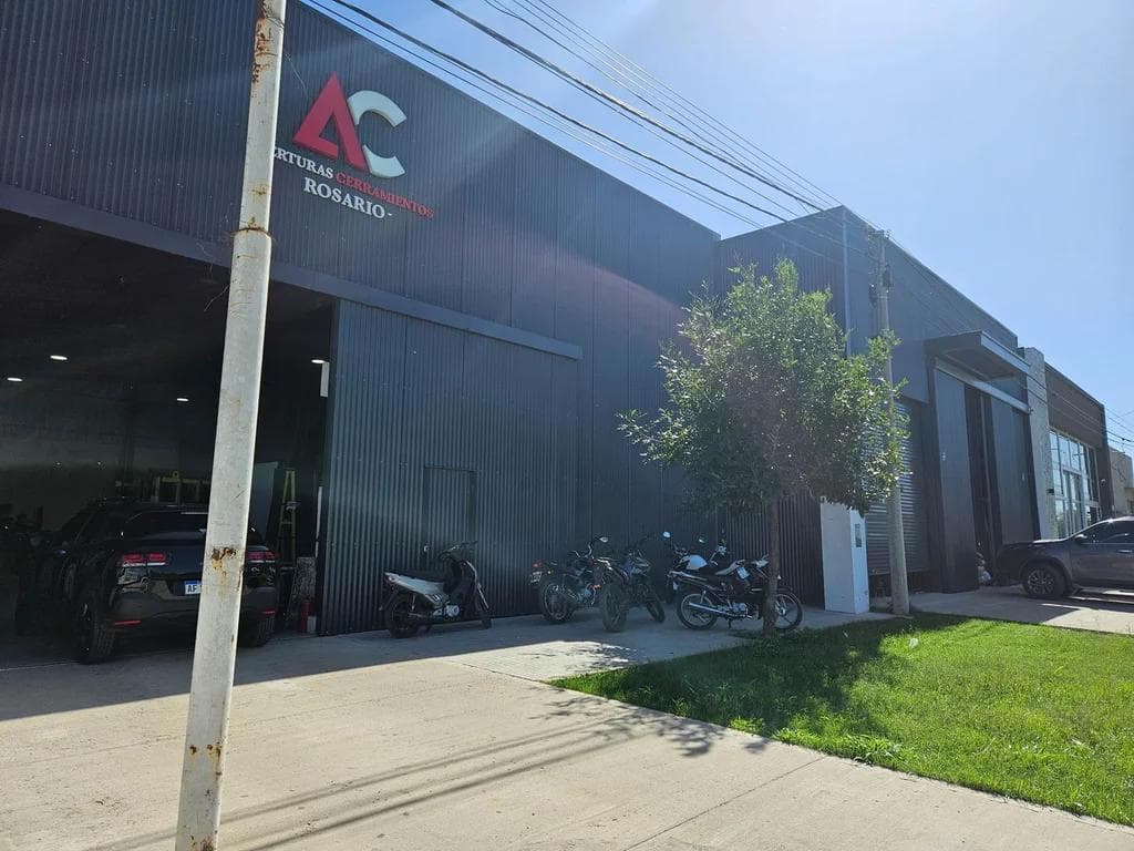 Venta Galpón de 960 m2 en Perez - alquilado - 1