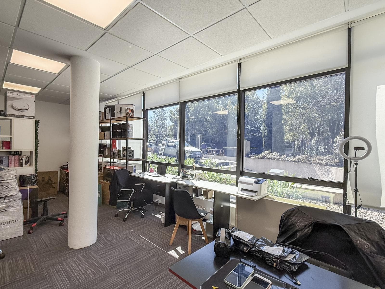 Oficina en Alquiler 4 cocheras san isidro - 1