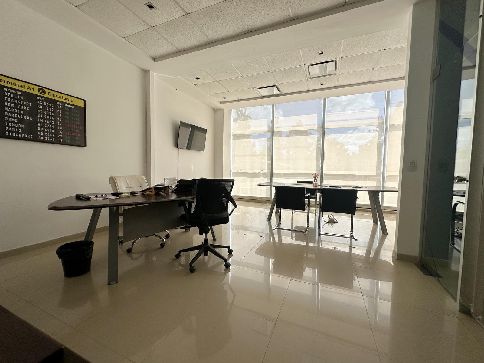 Oficina en Amaneceres Office (Comerciales) - 1