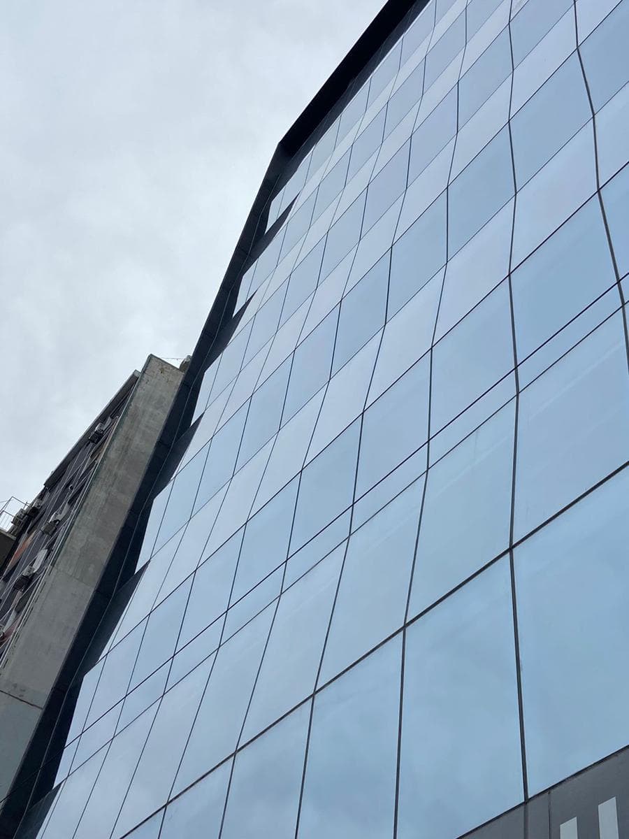 Excelente Semipiso de Oficina a estrenar en Palermo con 2 Cocheras - 1