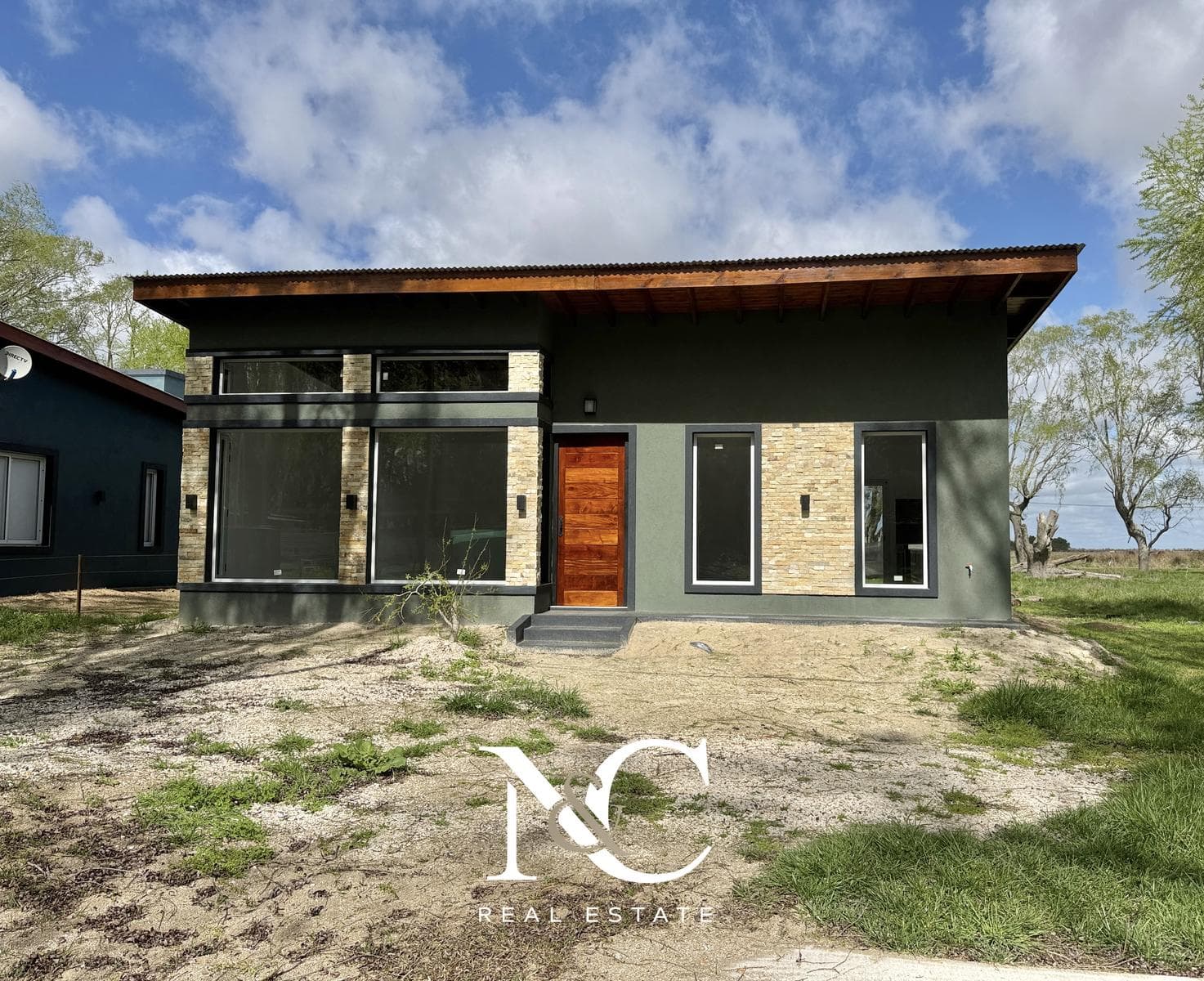 Casa en venta de 3 ambientes a estrenar de categoria, financiación 50 - 1