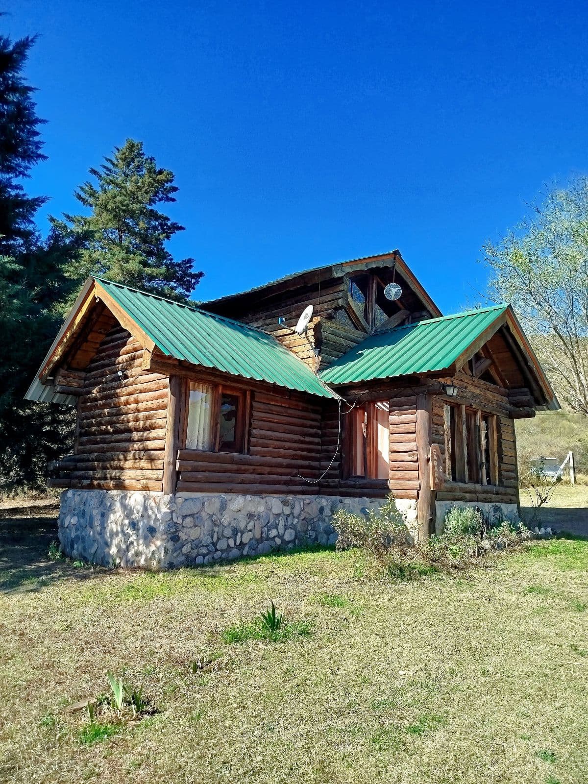 Cabañas de troncos en alquiler mensual en las sierras - 1