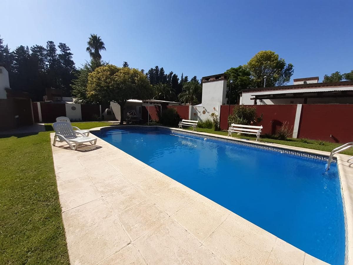 Parada 16 - Casa de 2 dorm en alquiler temporario disponible Marzo. FUNES Y ROLDAN - 1