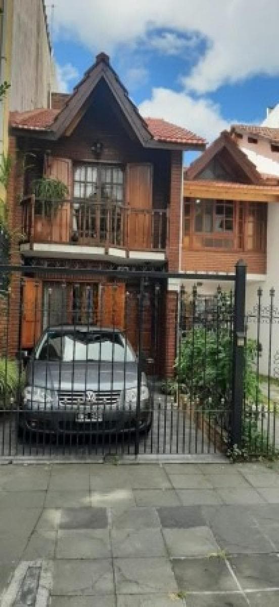 Casa en venta - 4 Dormitorios 2 Baños - San Bernardo del Tuyú - 1
