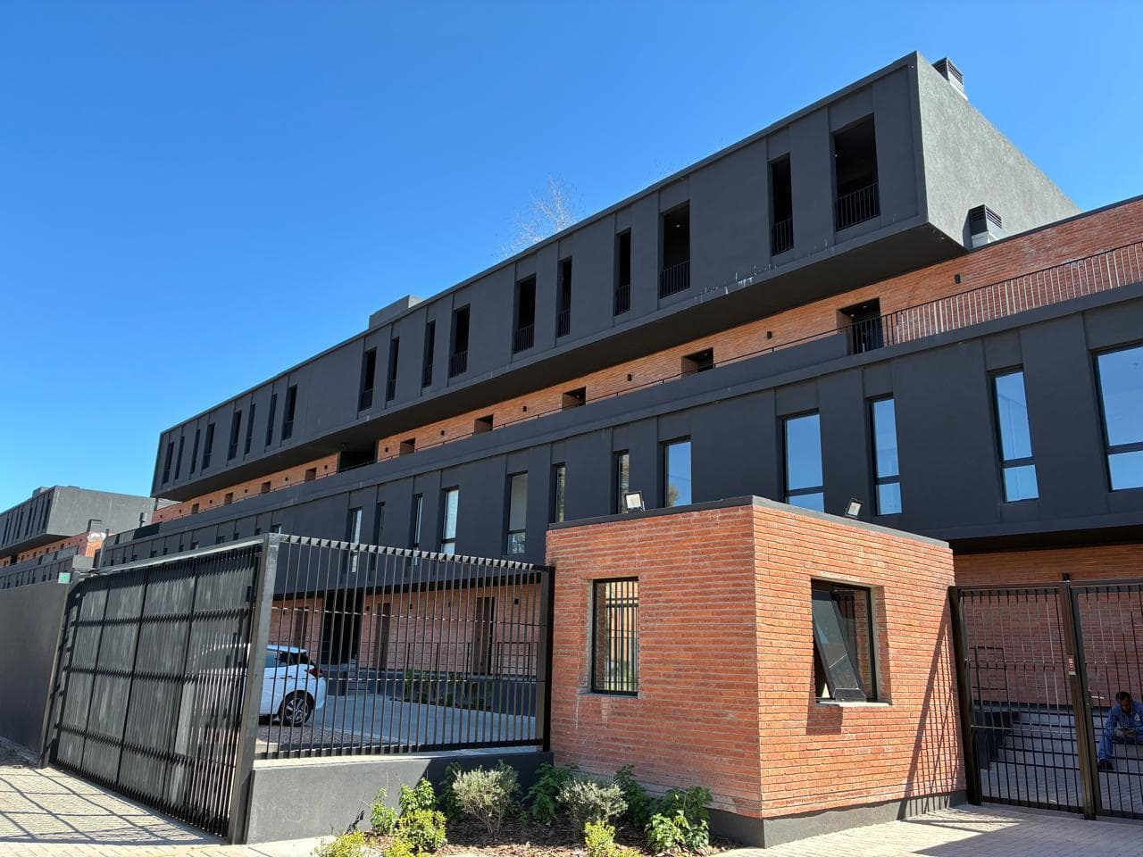 DepartamentoDepartamento en alquiler 2 ambientes con terraza y cochera - 1