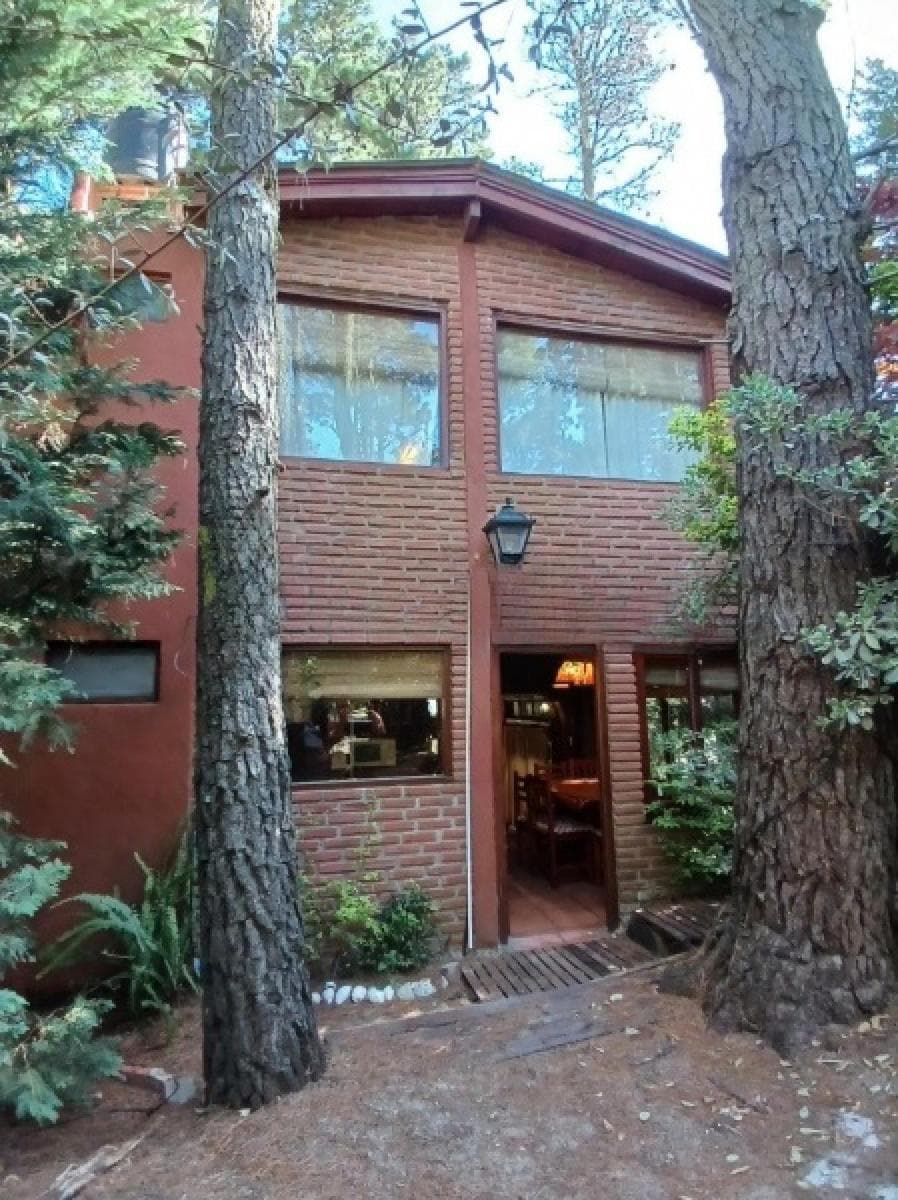 Casas en venta - 4 Dormitorios 2 Baños - Mar Azul - 1