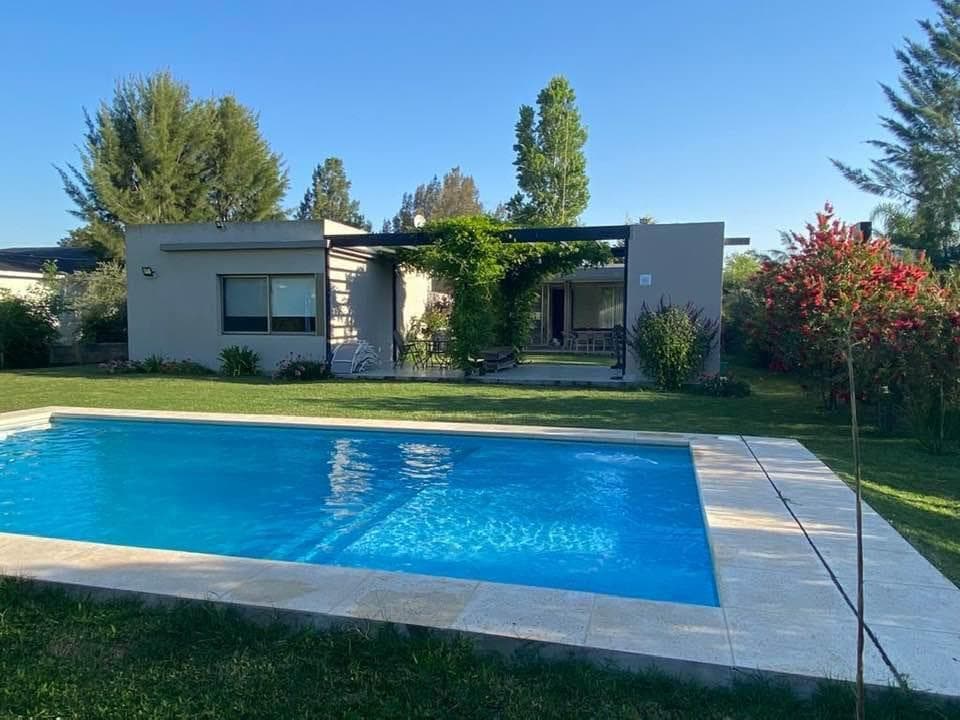 Venta de Casa en Country Posadas de los Lagos - 1