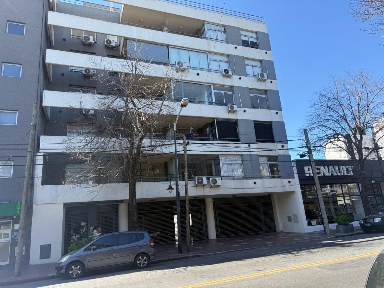 Departamento alquiler de 2 ambientes con cochera - 1