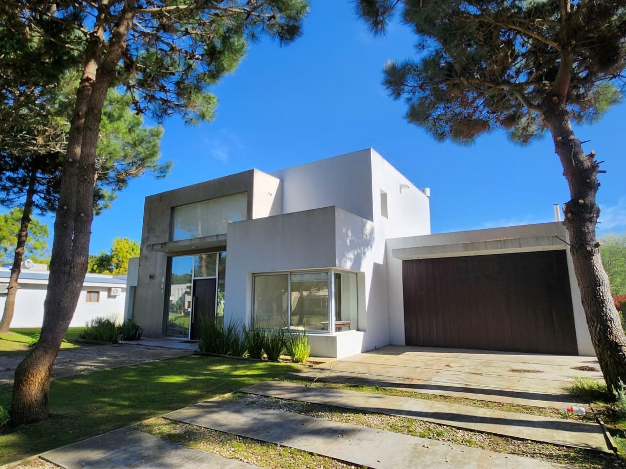 Casa en alquiler de verano Pinamar Barrio Cerrado La Herradura - Seguridad - Club House - 1