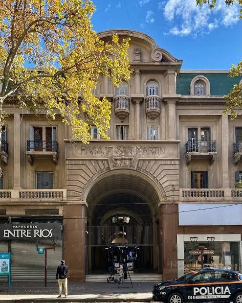 Oficina Pasaje San Martín - 1