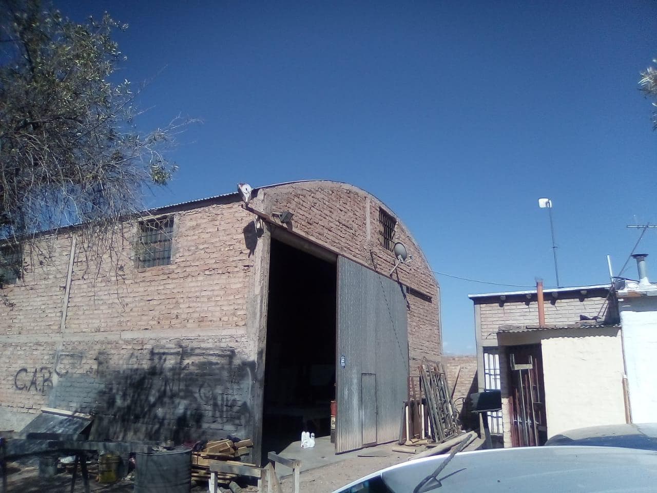 Terreno con galpón y casa en Coquimbito, Maipú – Ideal para inversores - 1