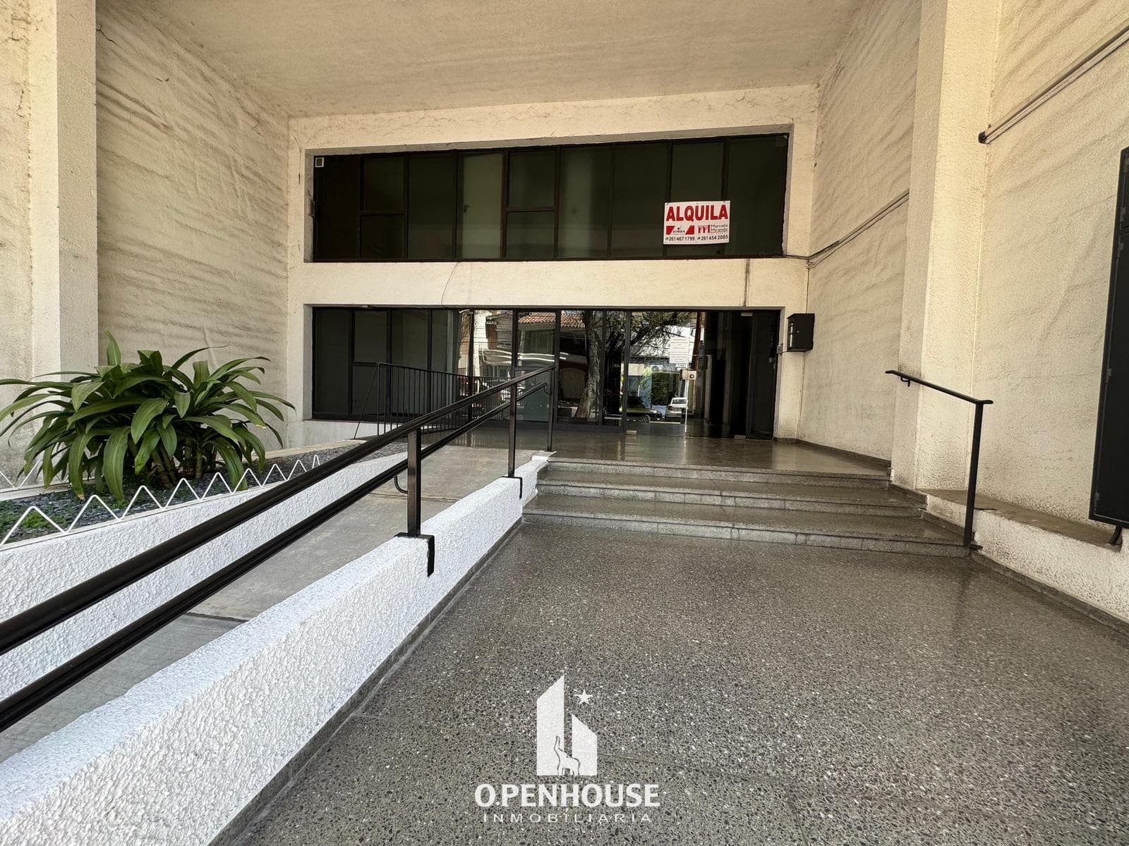 OPENHOUSE alquila hermosa oficina en pleno centro - 2