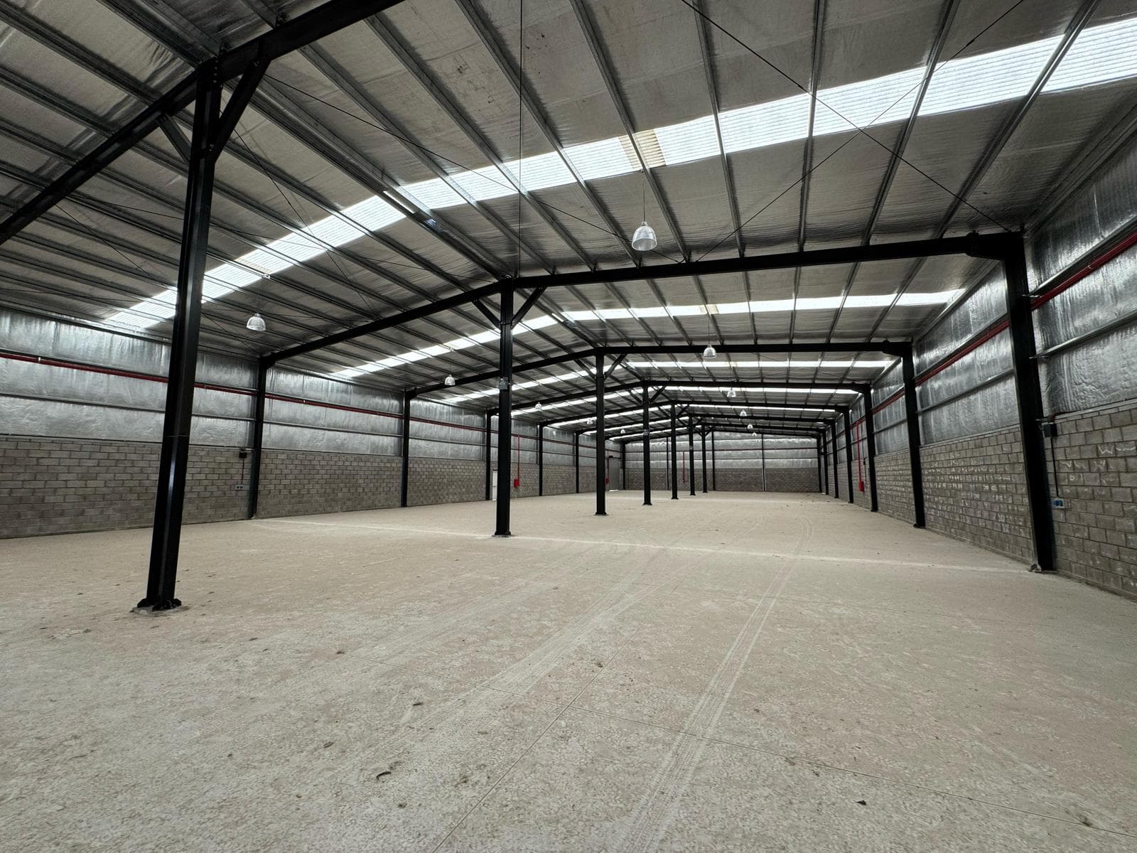 Galpón a estrenar - Alquiler - 4.200m2 - Villa Lugano - Mixtura 3 - 1