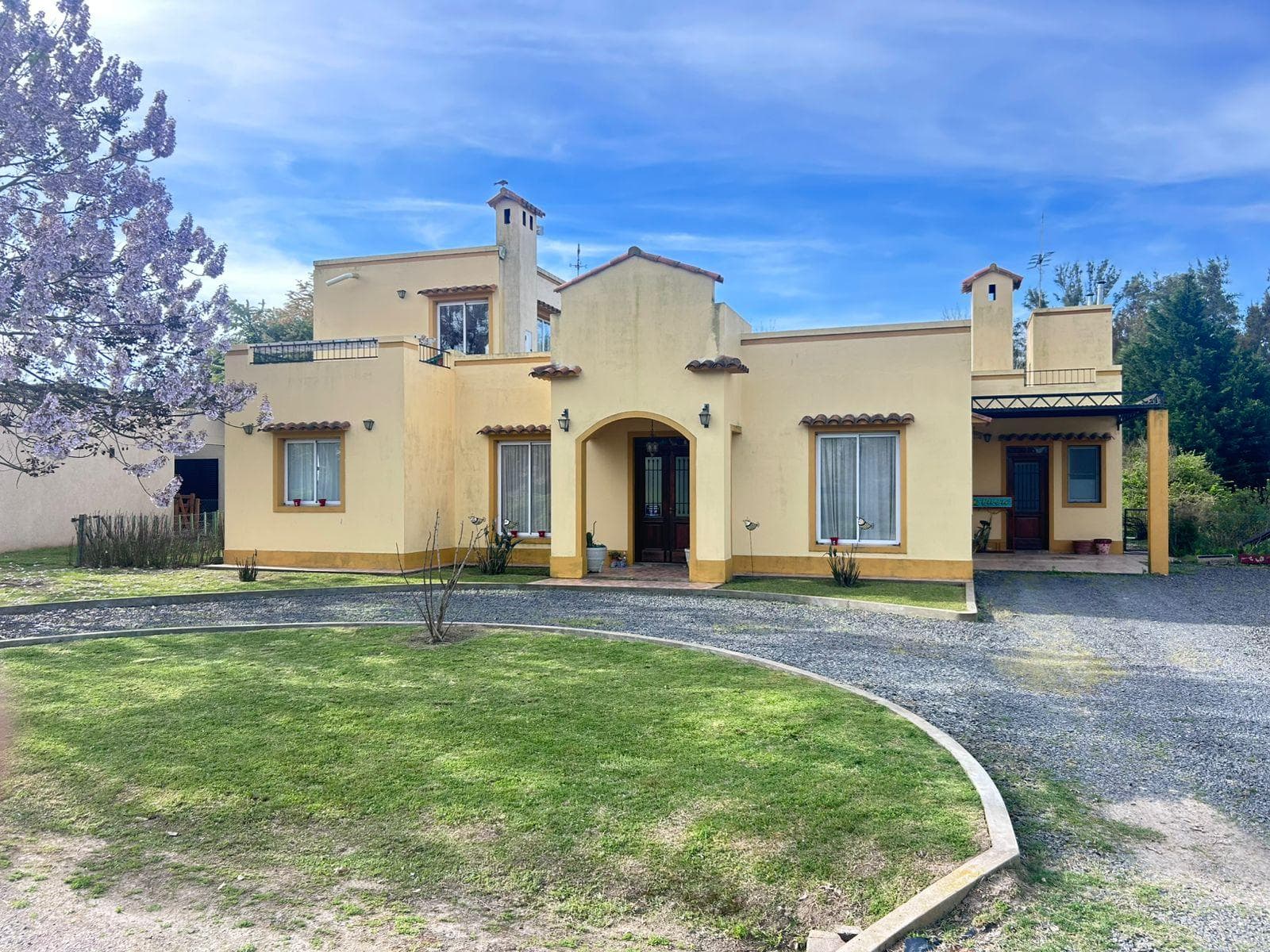 VENTA CASA 6 AMB ALTOS DE BRANDSEN - 1