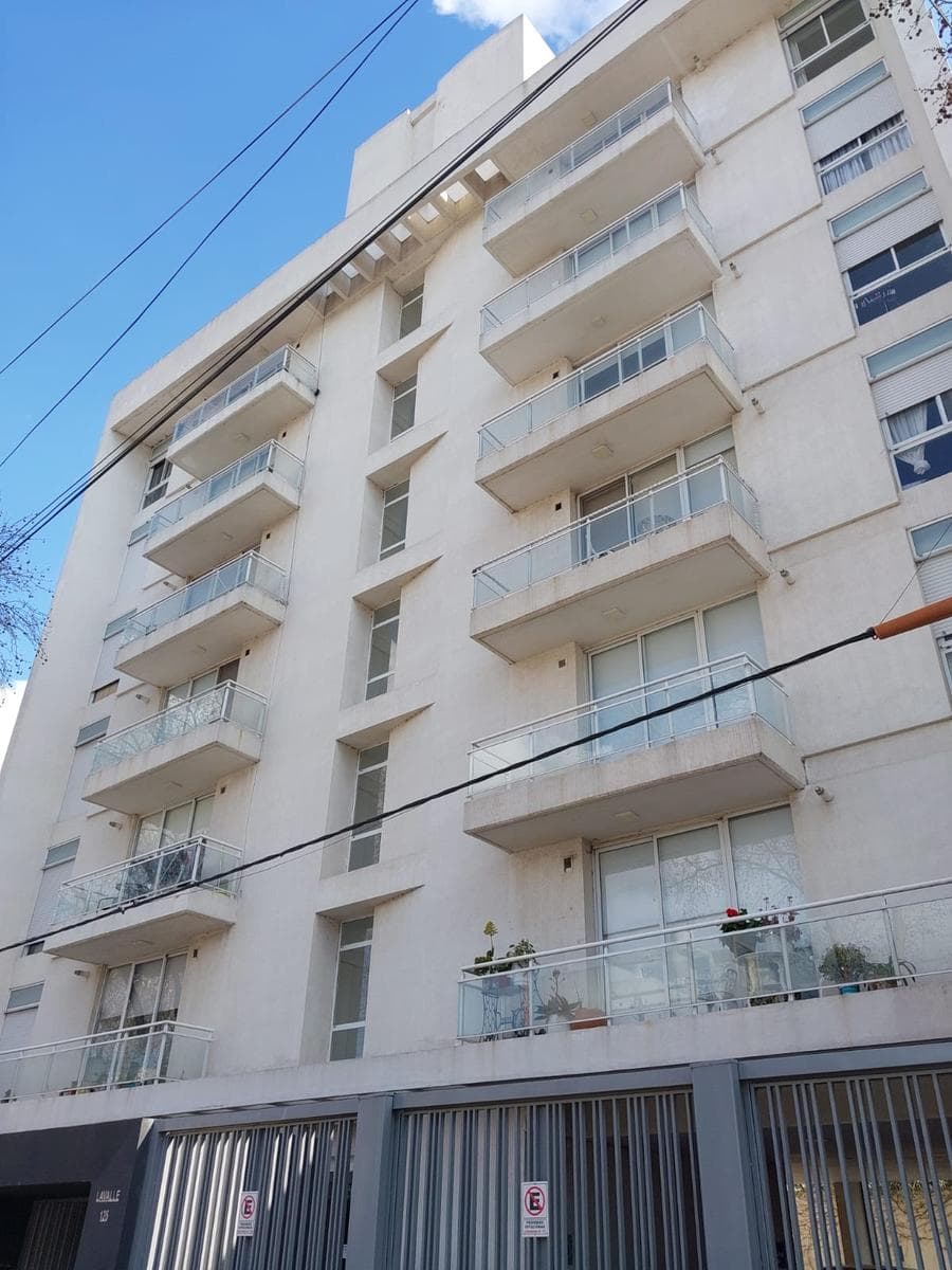 Departamento en Junin - 2