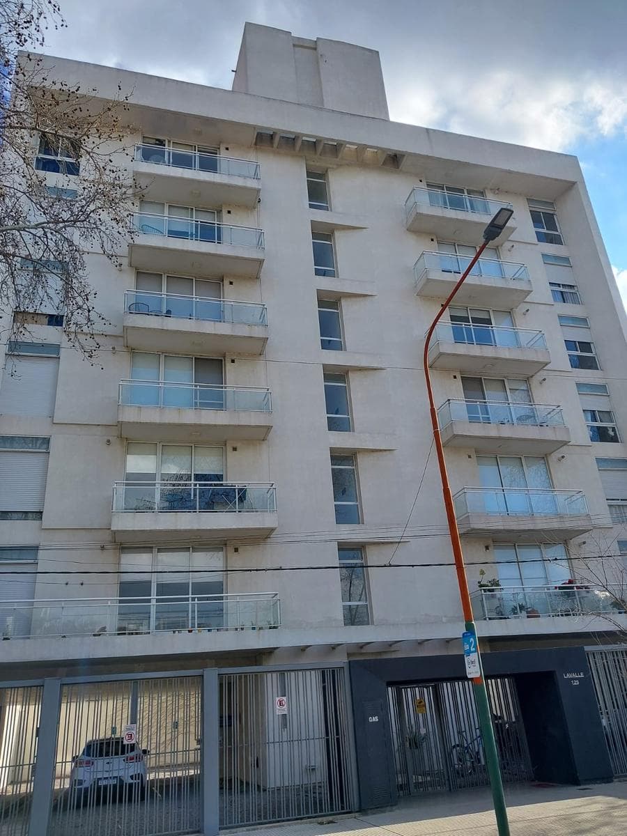 Departamento en Junin - 1