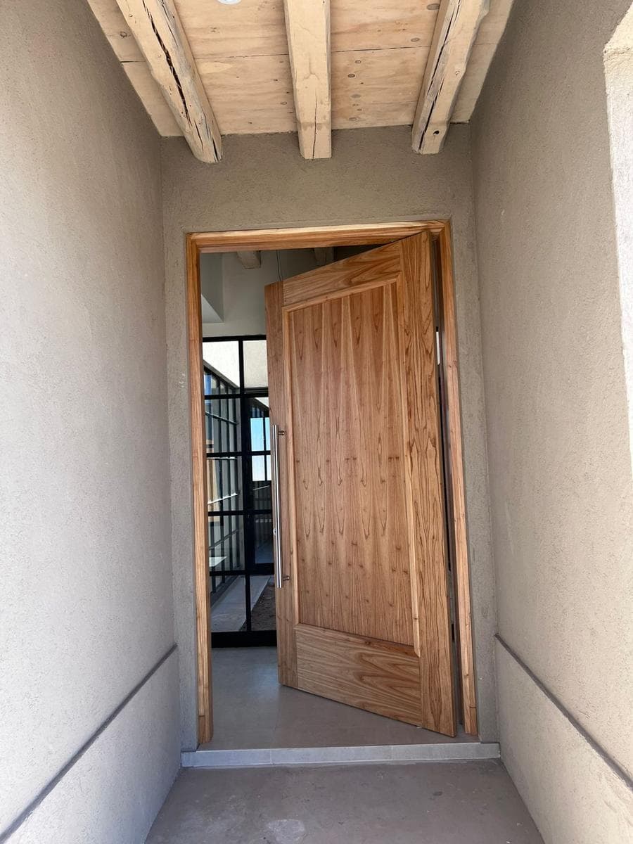 Casa a Estrenar en Barrio Privado La Luisa, Luján de Cuyo - 1