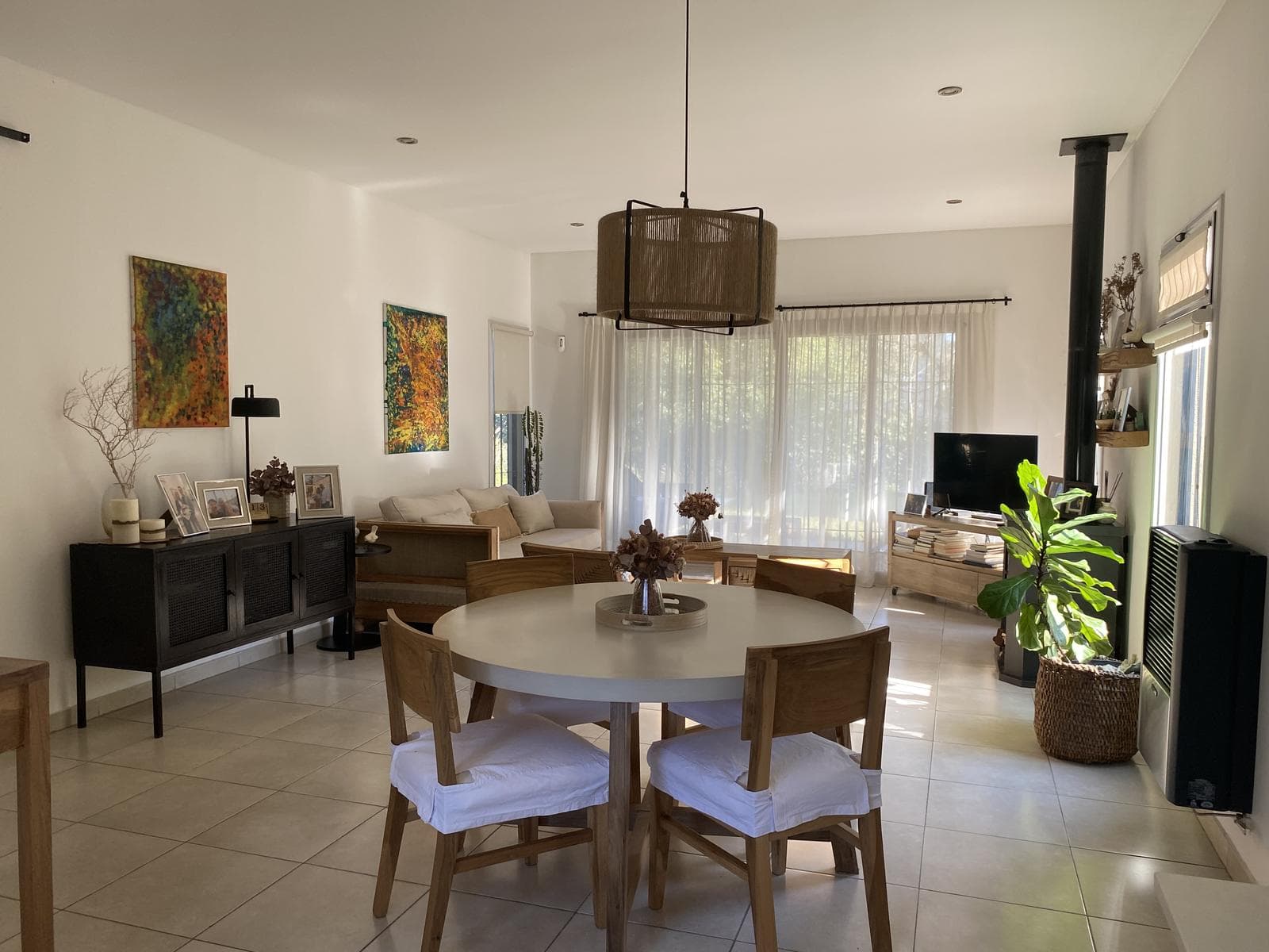 Venta Casa Bella Vista Barrio con portón - 1