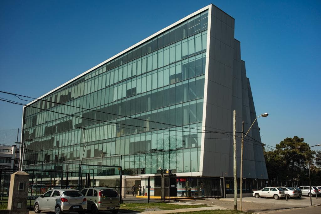 Oficina en Alquiler en Vilanova Oficce Haedo - 1