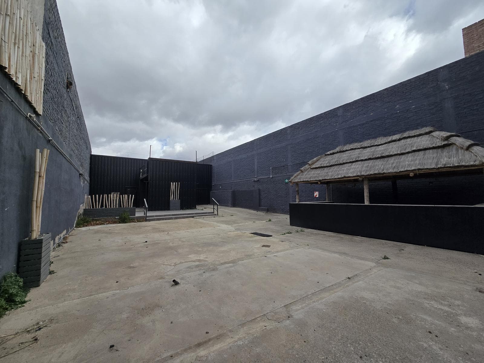 ALQUILER GALPÓN Jacinto Stábile CENTENARIO - 1