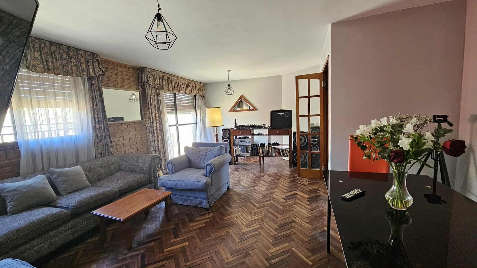 VENTA Casa con Departamento en planta Alta, B°Alto Alberdi USD 81.000 - 1