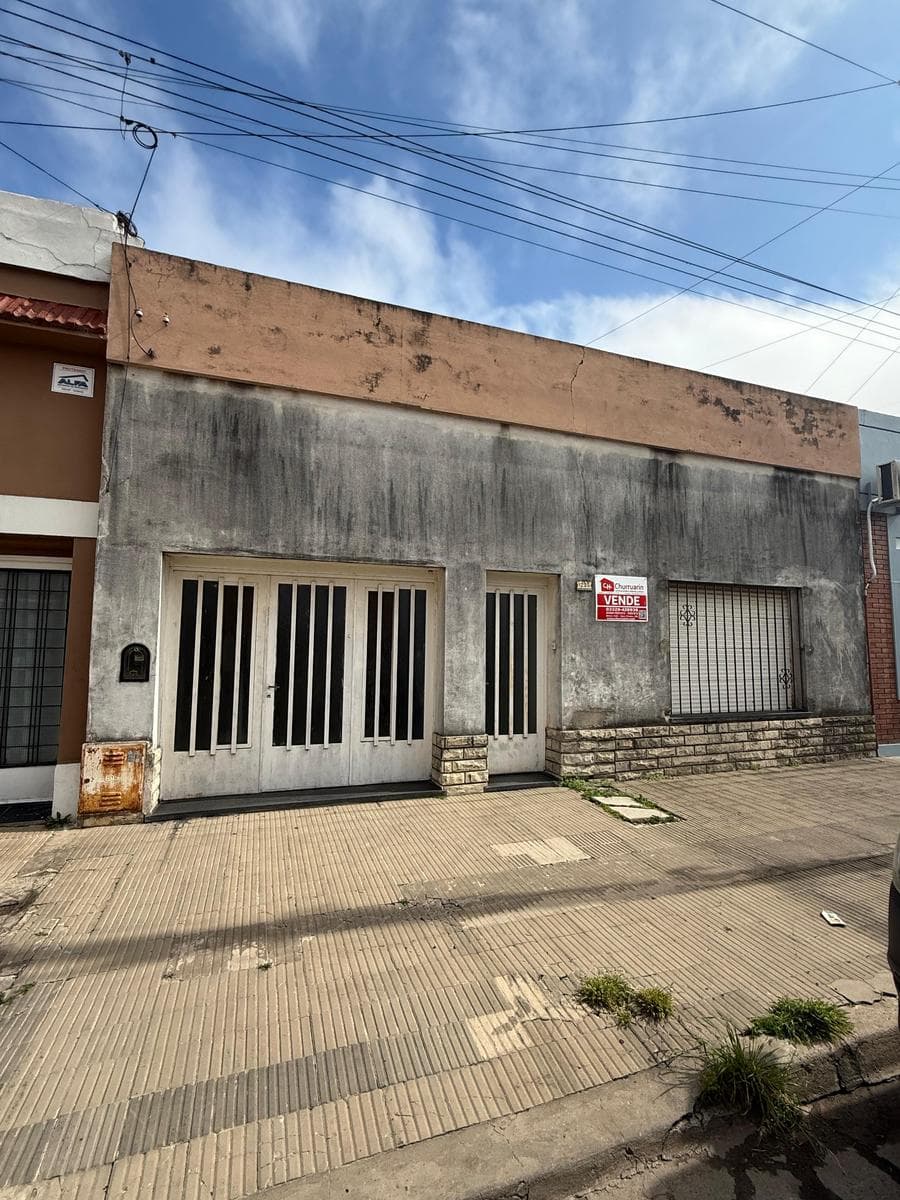 Casa en venta con 2 dormitorios y patio San Pedro - 1