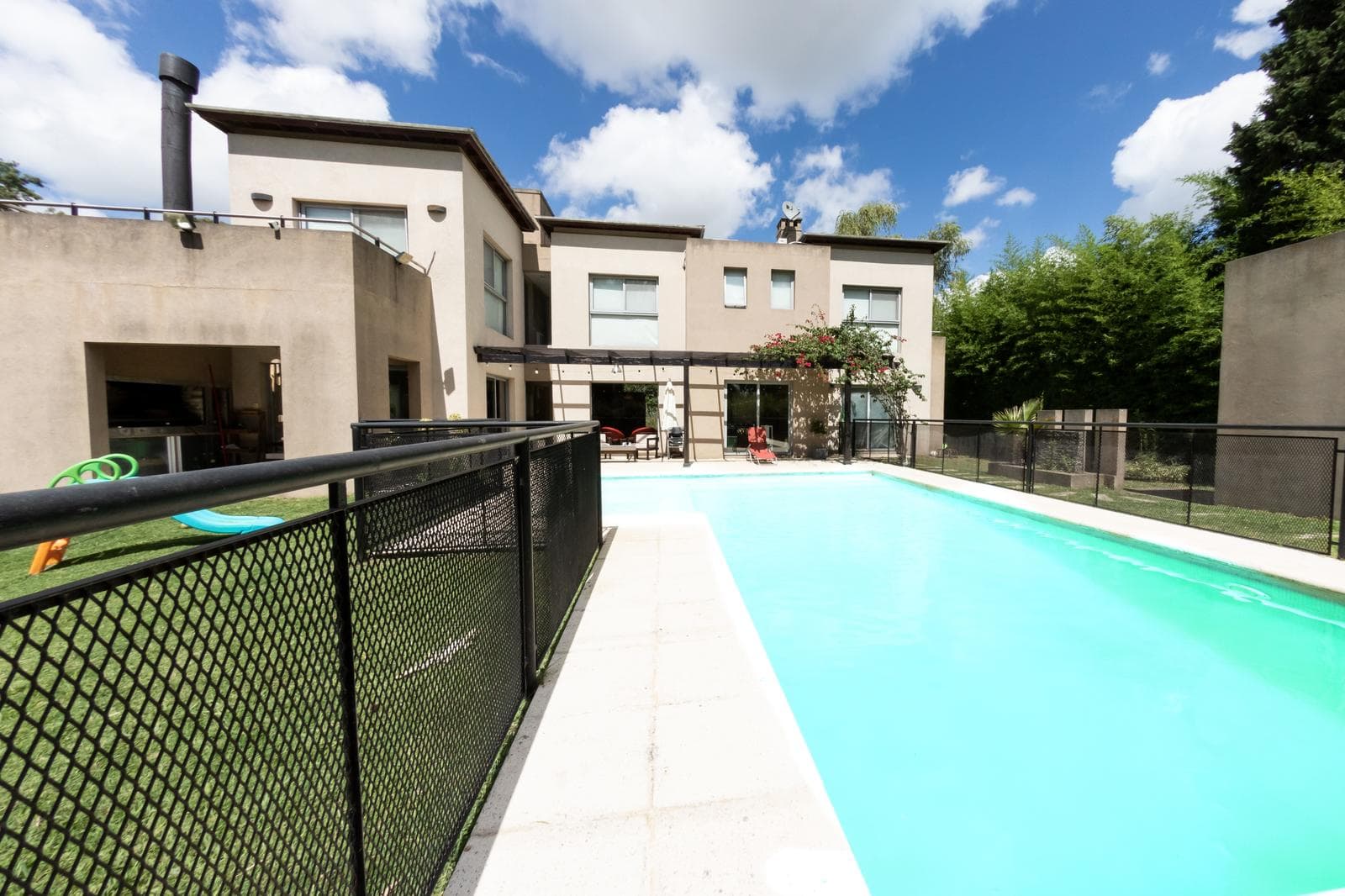 VENTA CASA 5 AMBIENTES CON PILETA EL PARAISO COUNTRY CLUB - 1